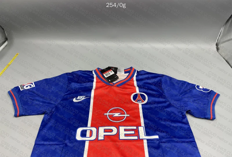 PSG Retro Shirt 3