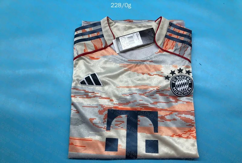Real and Bayer 25/26 Shirt 6