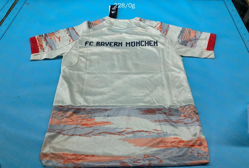 Real and Bayer 25/26 Shirt 8