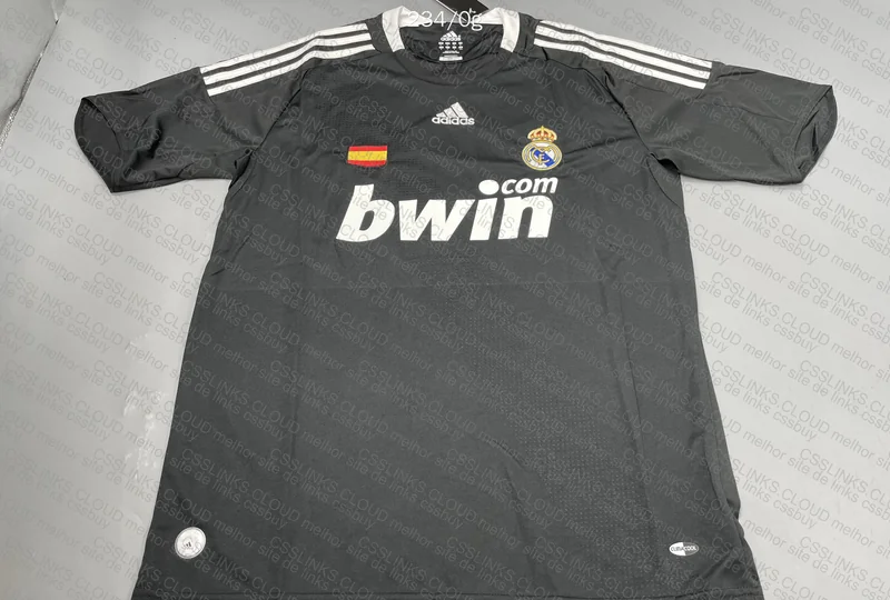 Real Madrid 08/09 Away Shirt 5
