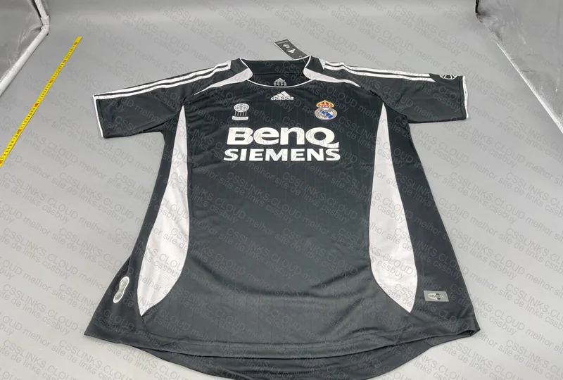 Real Madrid Jersey 2006 4