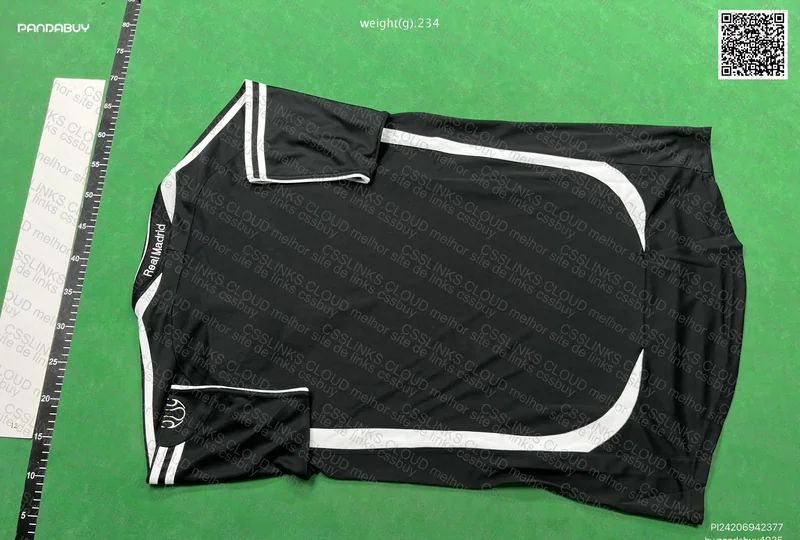 Real Madrid Jersey 2006 Retro 2