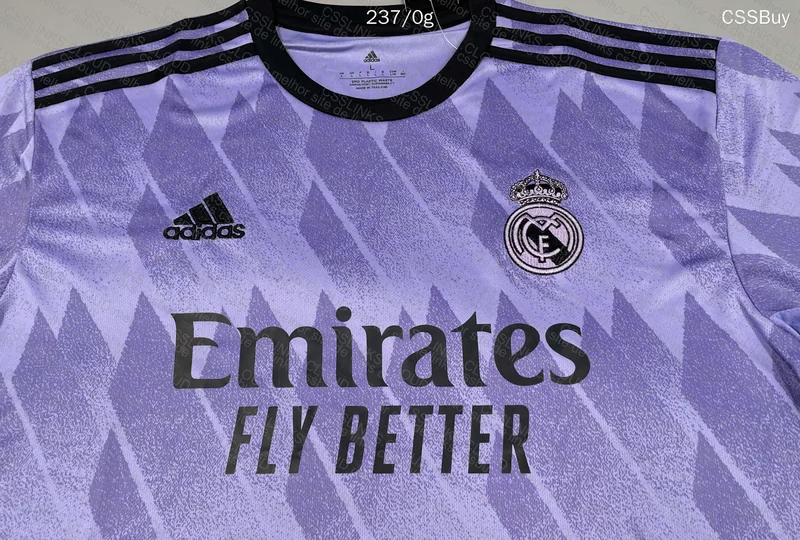 Real Madrid 2022/2023 Away Jersey 4
