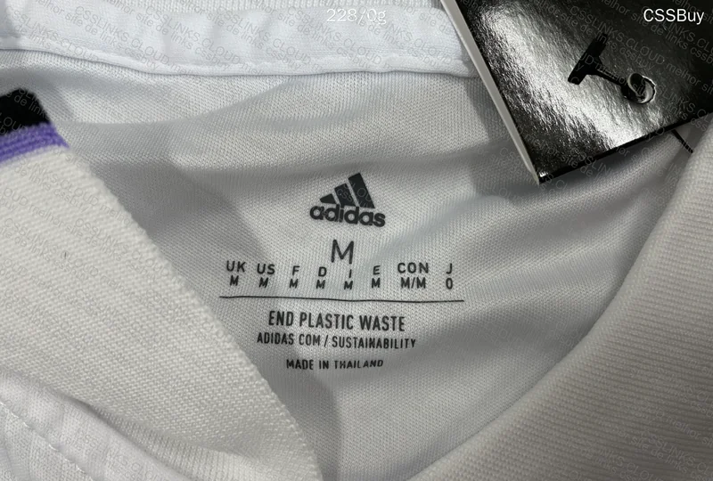 Real Madrid 22/23 38¥ Jersey 5