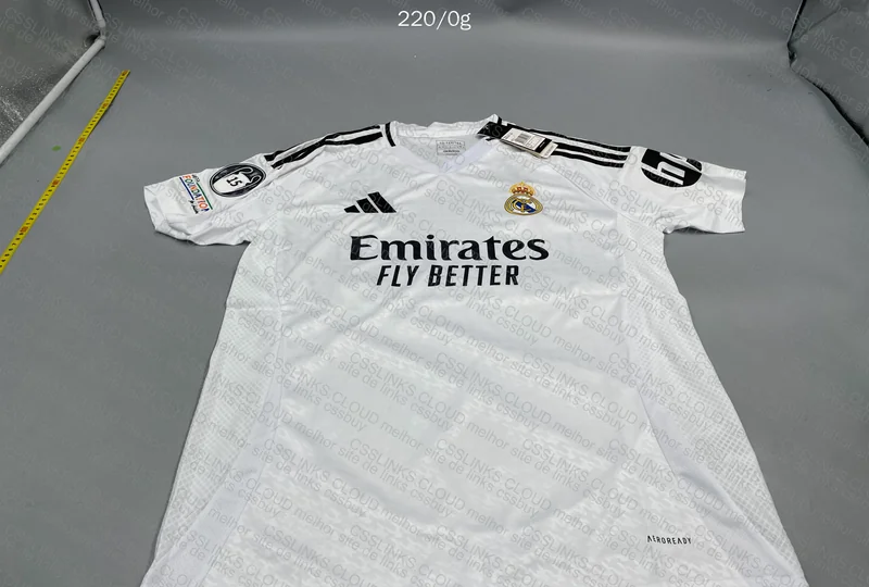 Real Madrid 24/25 Jersey 6