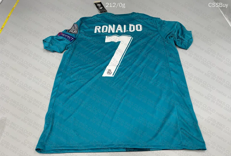 Real Madrid CR7 17/18 Jersey GL? 3