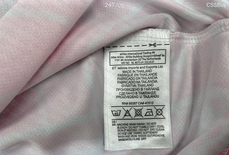 Real Madrid Pink Jersey 4
