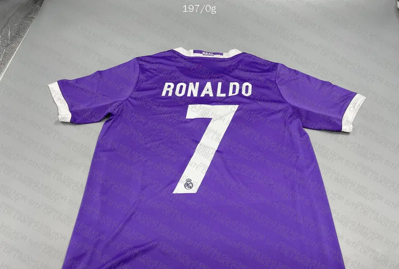 Real Madrid Purple Jersey 2016/2017 6