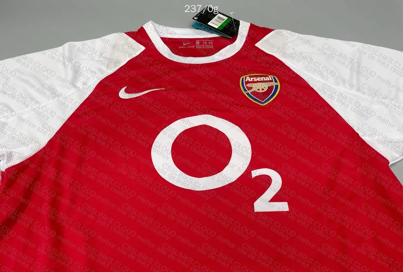 Random Retro Shirt 39Y 2