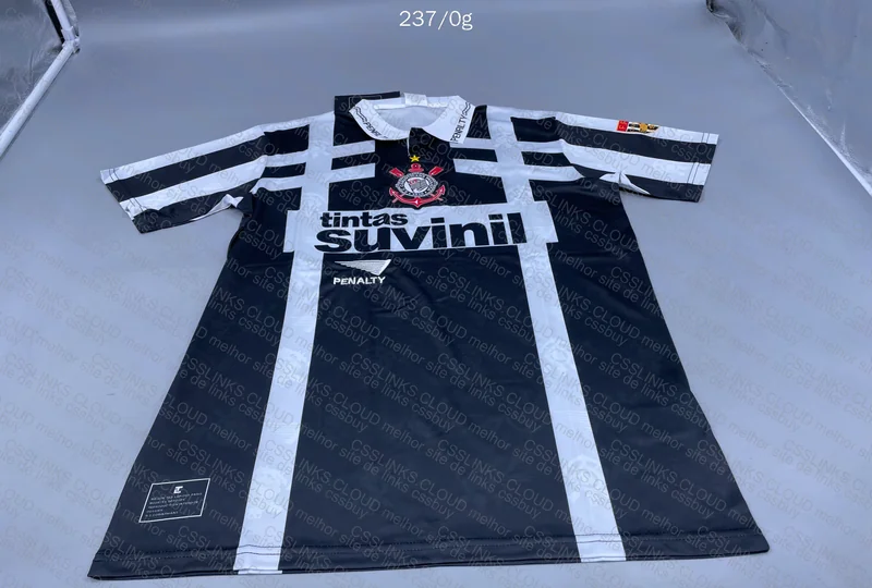 Corinthians (Client) Retro Shirt 3