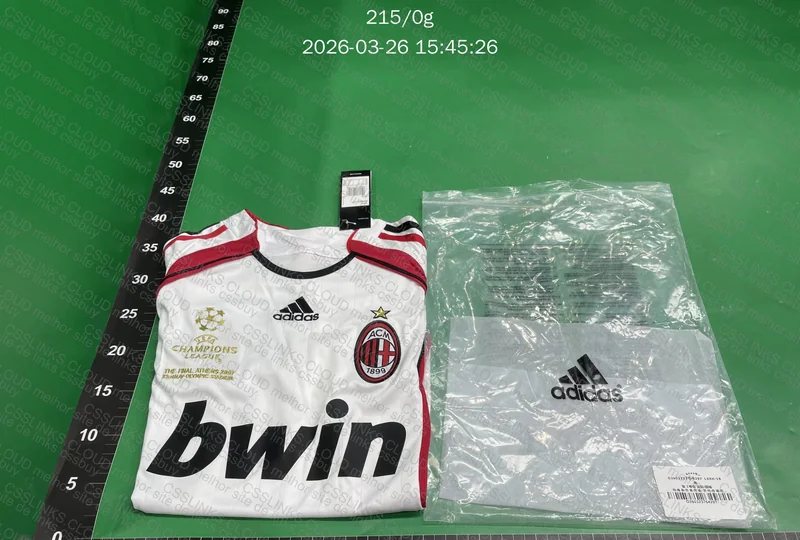 Camisa Retrô do Milan Branca 2007
