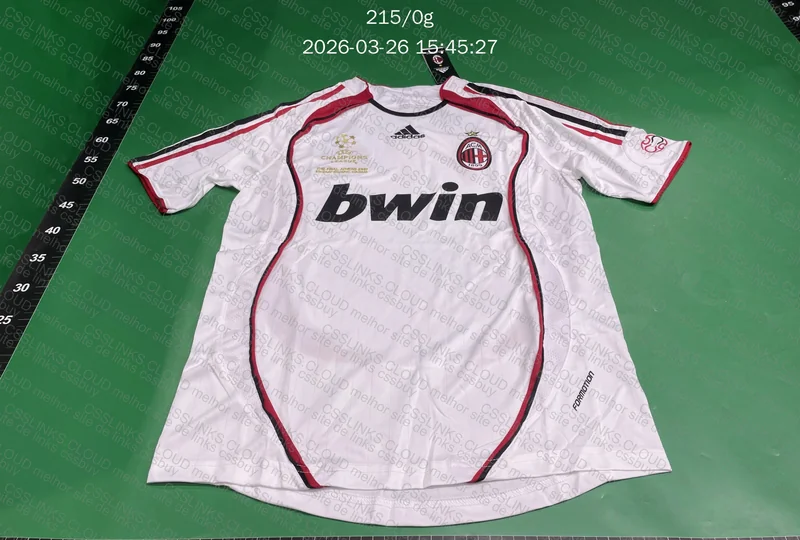Camisa Retrô do Milan Branca 2007 2