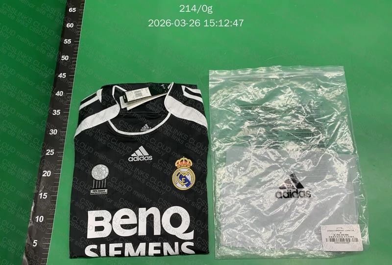 CAMISA RETRÔ DO REAL MADRID