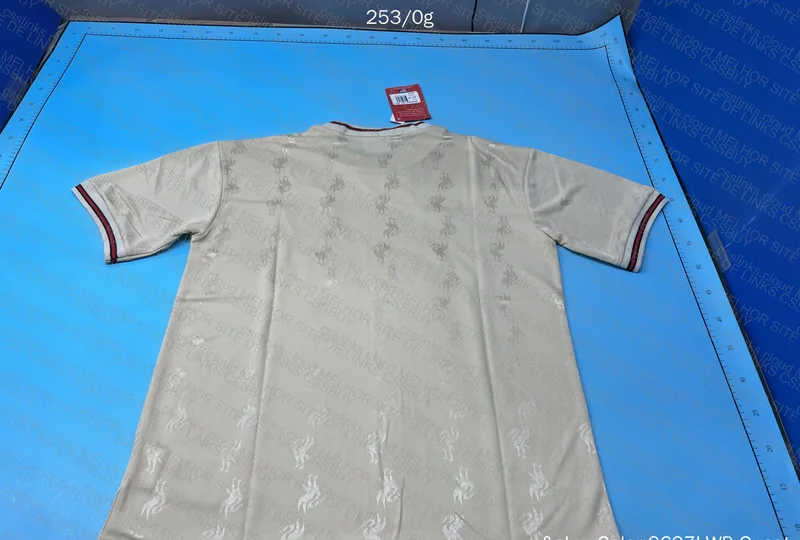 Liverpool Retro Shirt 3