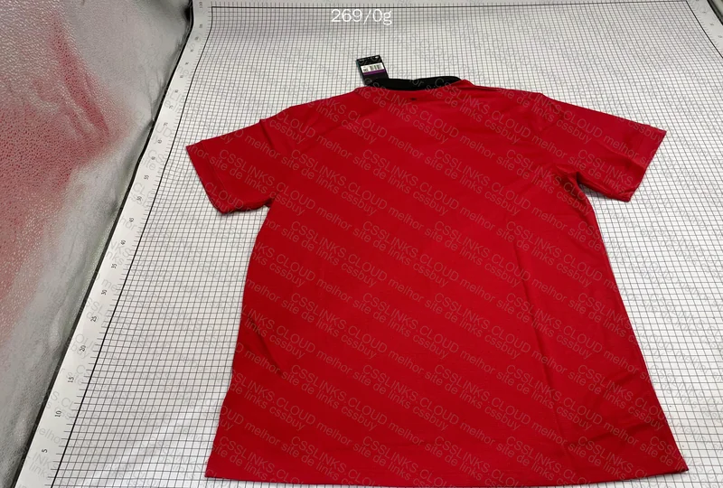 Manchester United Retro Shirt 2