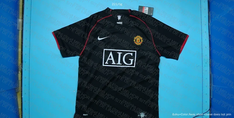 Manchester United Retro Shirt 3