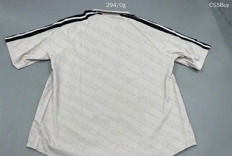 Oversized Retro Shirt 2