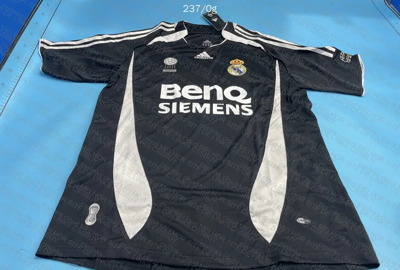 Real Madrid Retro Shirt 2006-2007 2