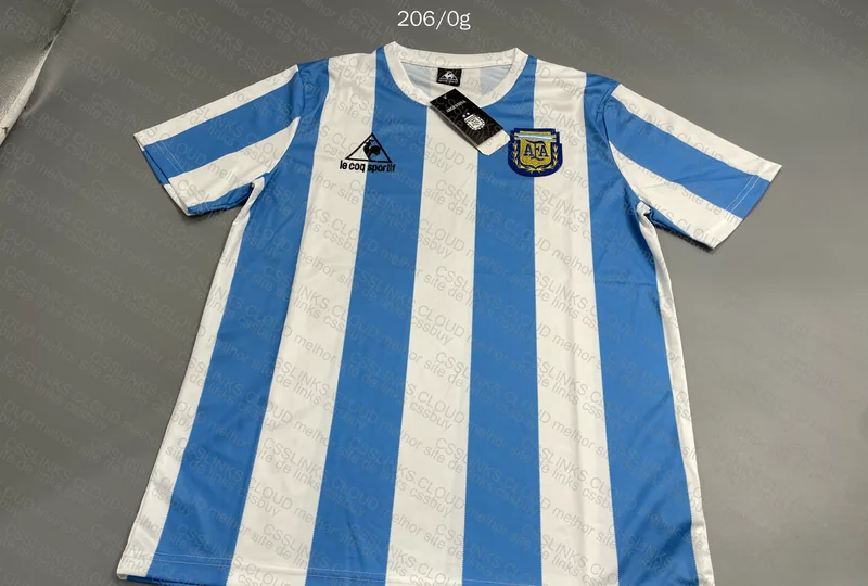 Random Team Retro Shirt 5
