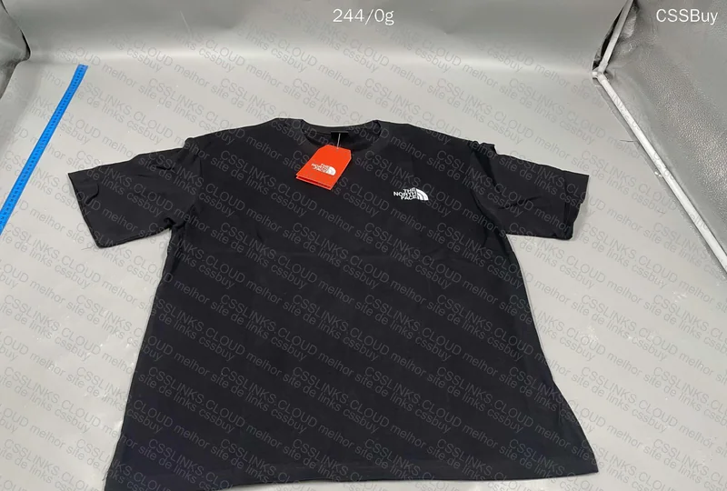 The North Face Shirt 36¥