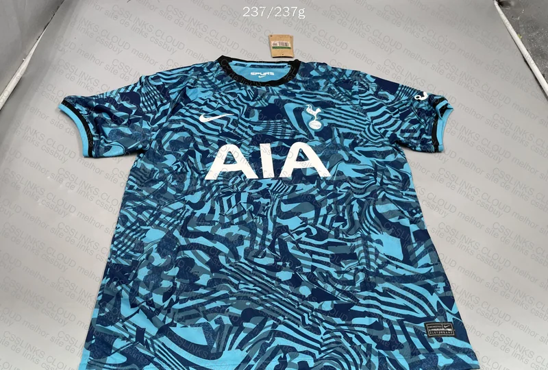 Tottenham 22/23 Fan Shirt (Random Football Shirt)