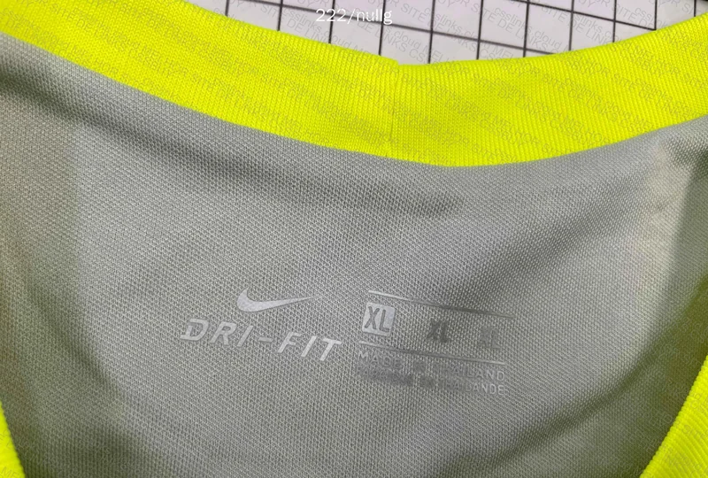 Tottenham Airmax 23/24 Shirt 4