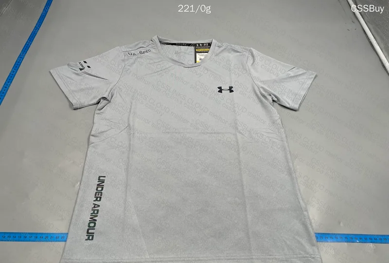 Under Armour Dry Fit Gray Shirt