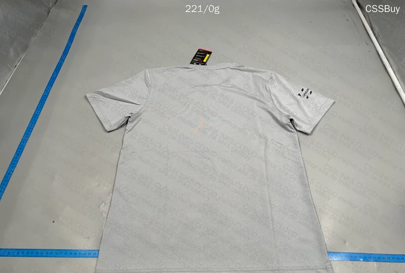 Under Armour Dry Fit Gray Shirt 2