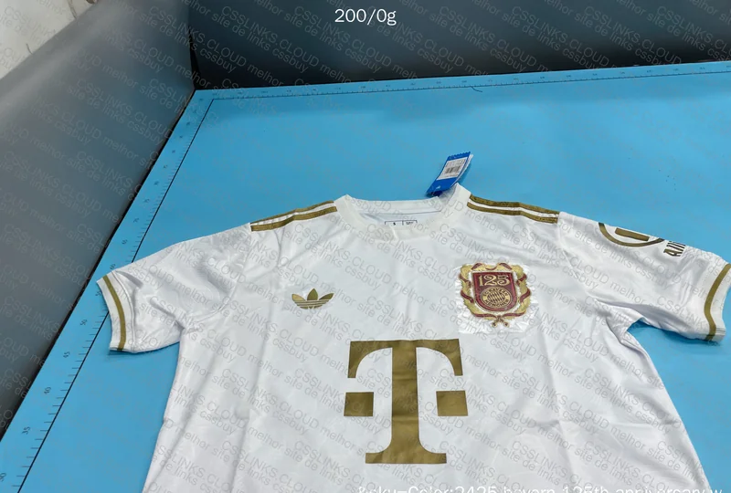 Team Jerseys - Bayern 125 Years and Arsenal Away 24/25 5