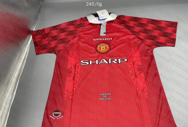 Manchester United Shirts [Red: 1996/1997] and Black [1993/1994] 2