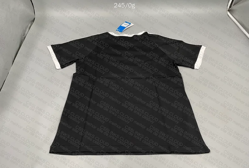 Adidas T-Shirt