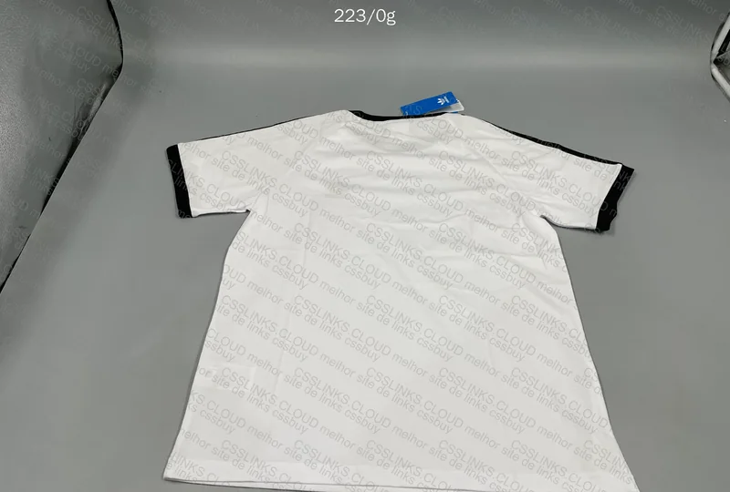 Adidas T-Shirt 4