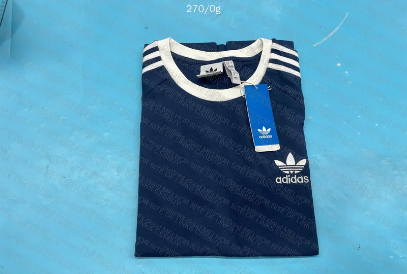 Adidas T-Shirt