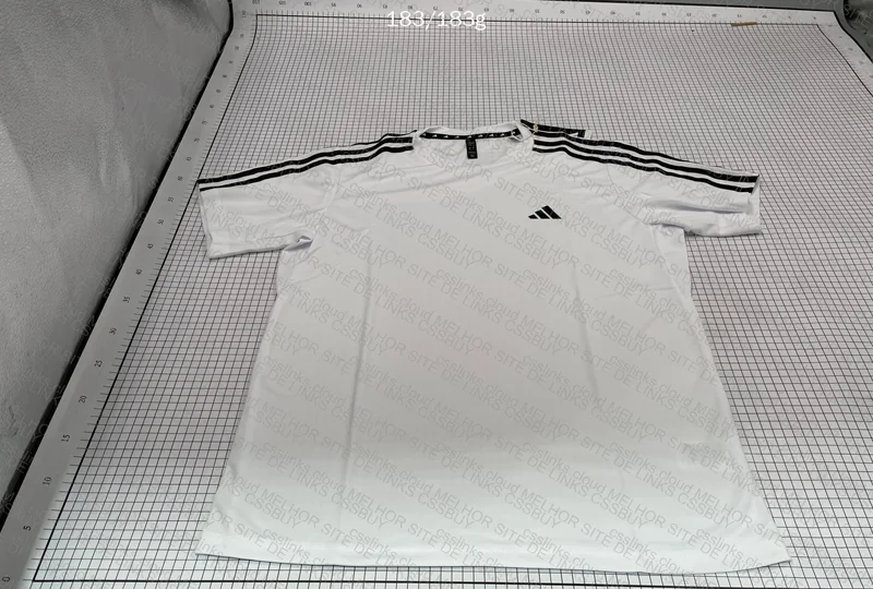 Adidas Essentials T-Shirt 3