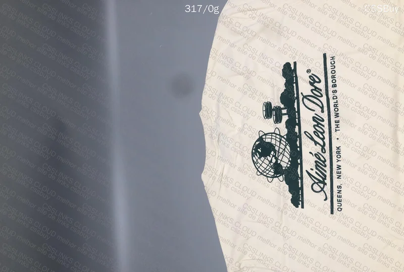 Aimé Pie T-Shirt