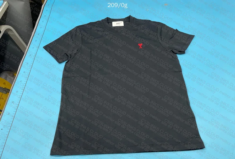 AMI Paris T-Shirt