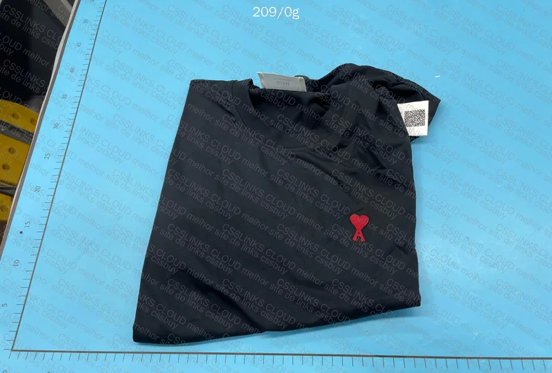 AMI Paris T-Shirt 3
