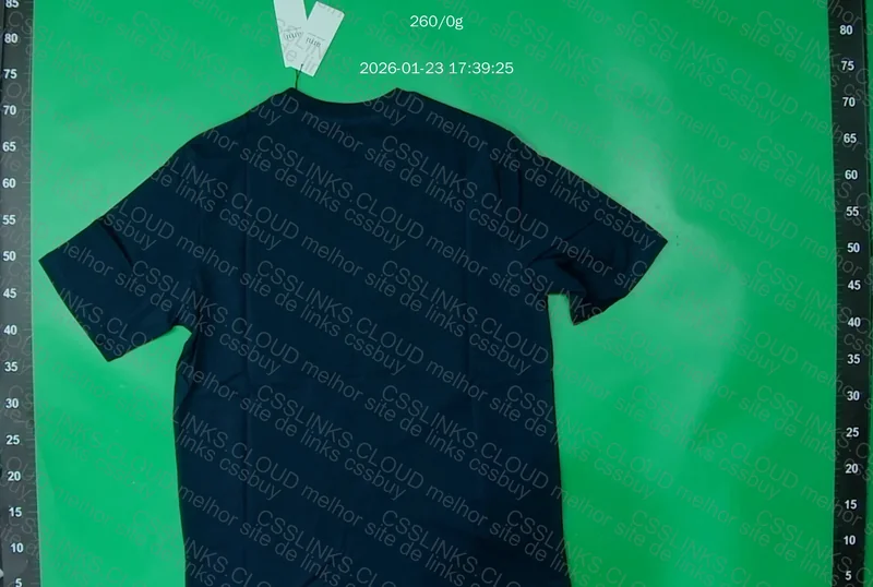 Camiseta Ami Paris (c/ medidas) 2