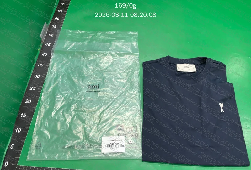 Camiseta AMI Paris c/medidas 2