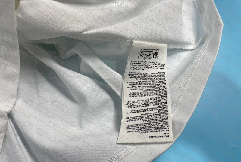 Ami T-Shirt (Crooked?) 7