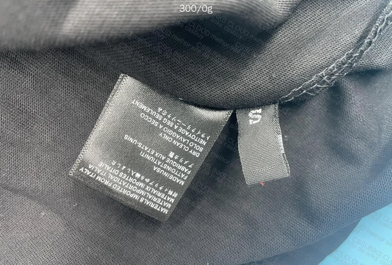 Amiri T-Shirt - Taurus Reps 2