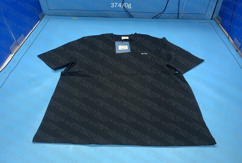Art T-Shirt and Essentials T-Shirt - GL???? 8