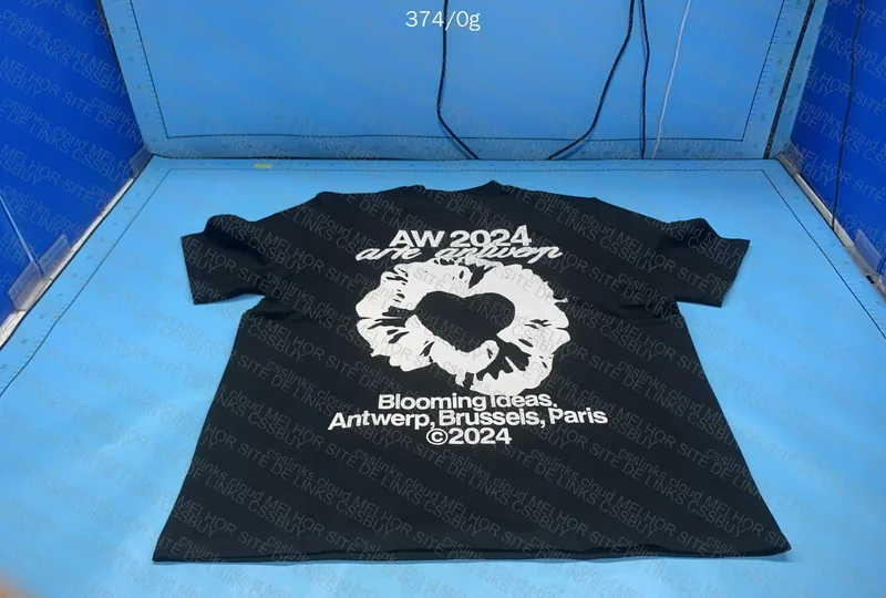 Art T-Shirt and Essentials T-Shirt - GL???? 9