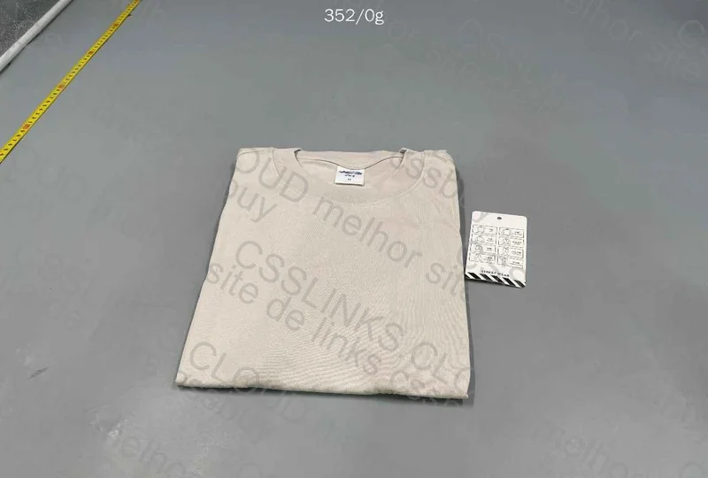 Artmaster T-shirt (with measurements)