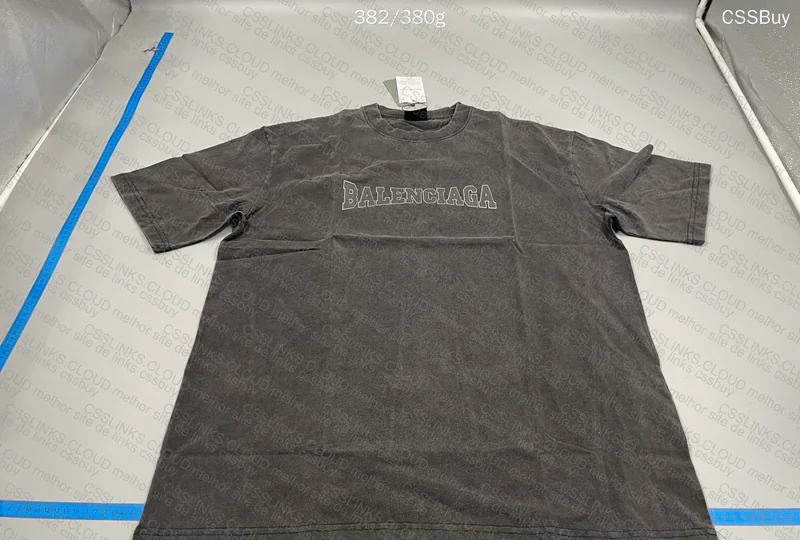 Balenciaga T-shirt 3