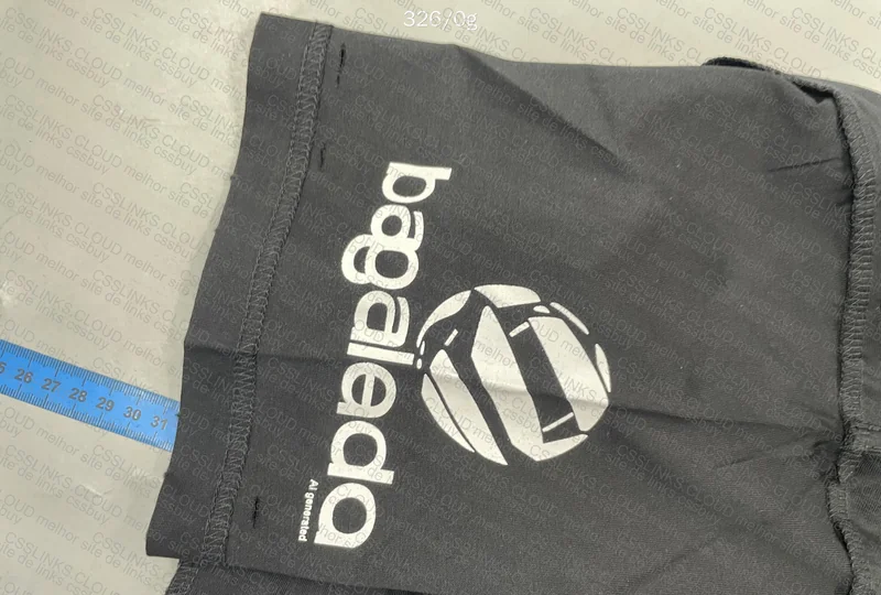 Balenciaga T-shirt 4
