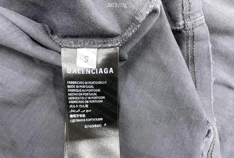 Balenciaga T-shirt 4