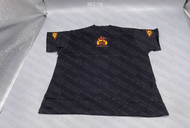 Balenciaga T-shirt 8