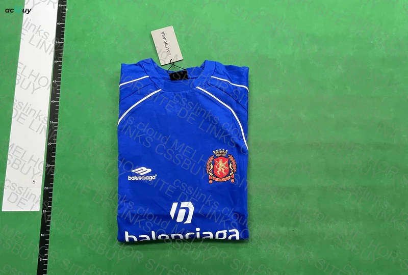 Balenciaga T-Shirt 6