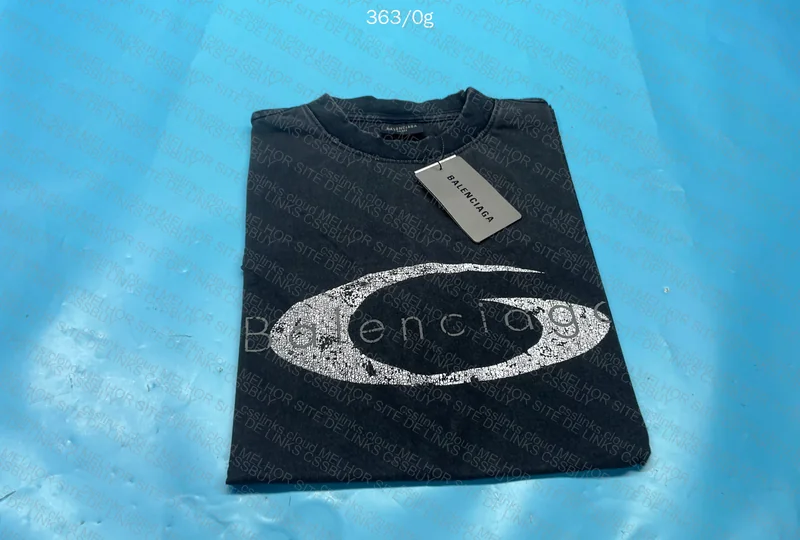 Balenciaga T-shirt 3